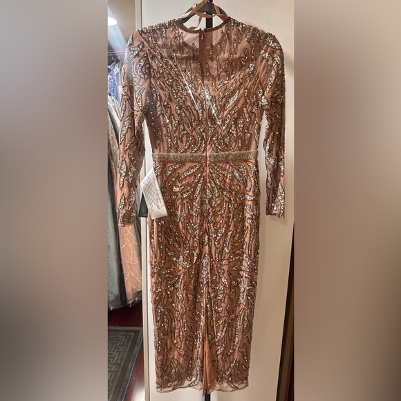 Embellished sheath midi dress - Picture 9 of 9